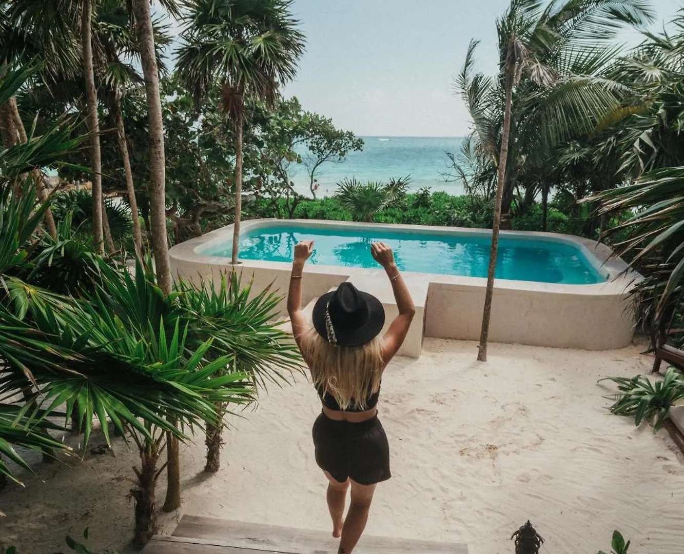 Hotel Diamante K - Inside Tulum National Park