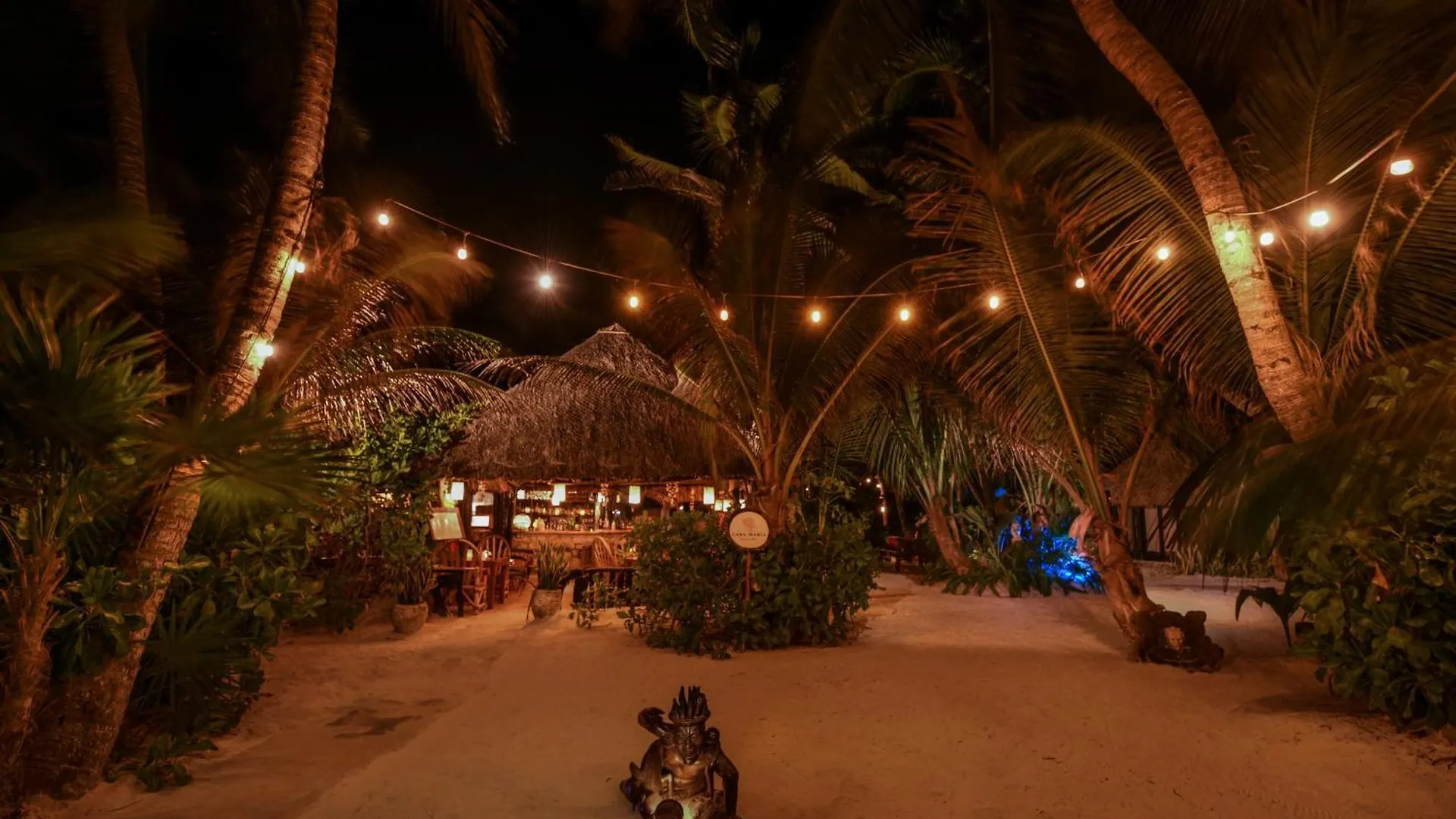 Hotel Diamante K - Inside Tulum National Park
