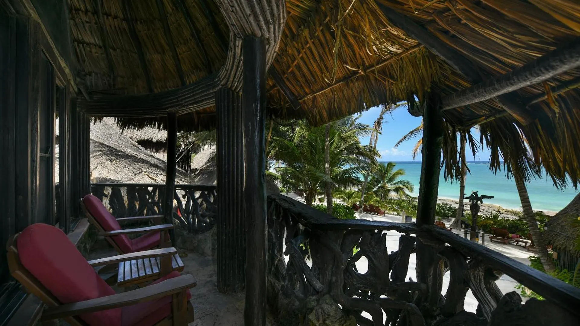 Hotel Diamante K - Inside Tulum National Park